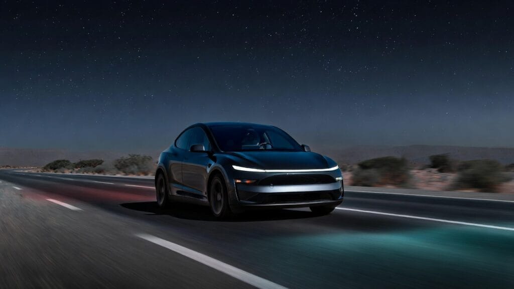 Tesla Full Self-Driving in UAE on Roads in Dubai.