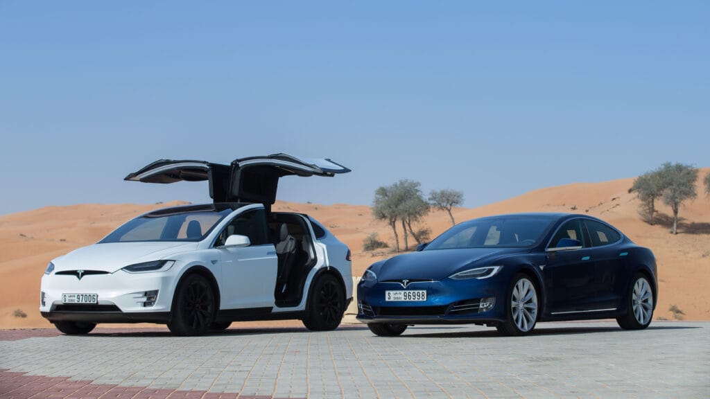 Tesla Full Self-Driving in UAE on Roads in Dubai.