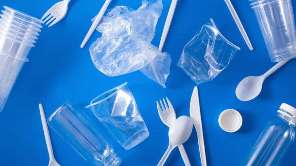 UAE new rules January 2026 one time plastic ban and it's effects