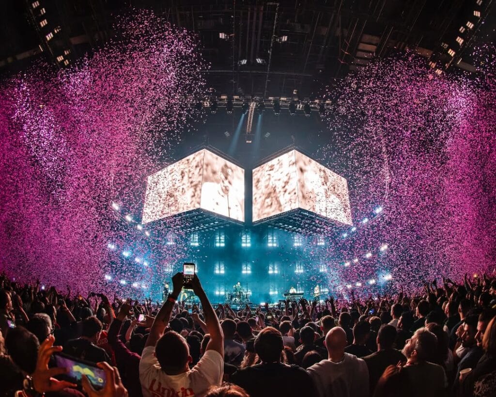 Linkin Park Abu Dhabi 2026 crowd reaction during From Zero World Tour