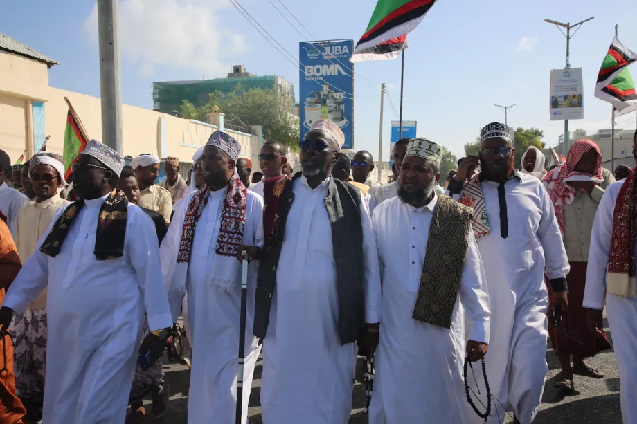 Protestors in Mogadishu rallying after Somalia cancels UAE agreements