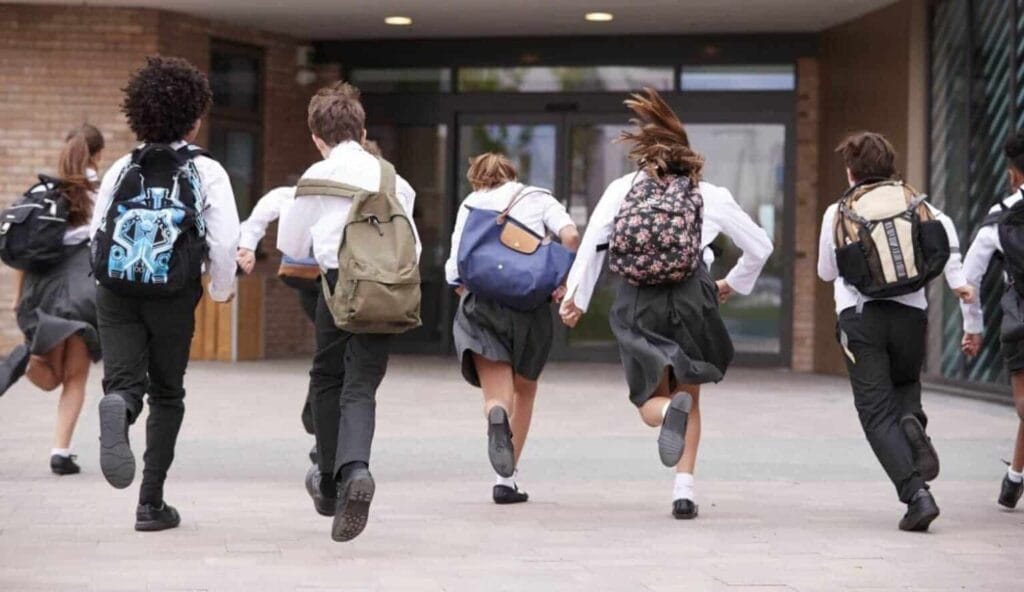 High school students under UAE new school timings 2026.