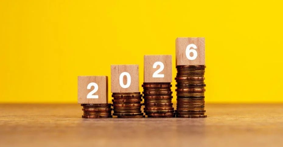 Chart illustrating the executive pay bands from the Dubai finance salary guide 2026