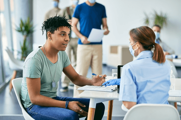 Residents attend free health screenings Dubai parks Ramadan campaign
