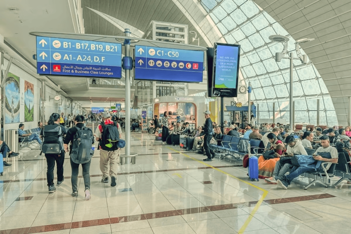 UAE expired visa return without entry permit allowed for residents abroad